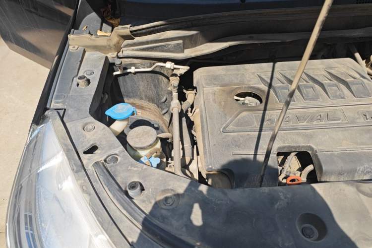 Used Haval M6 2021 PLUS 1.5T DCT Luxury Smart Connectivity Model Engine Bay Right