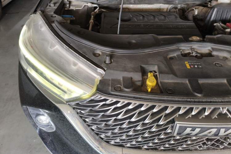 Used Haval M6 2021 PLUS 1.5T DCT Luxury Smart Connectivity Model Engine Bay Right