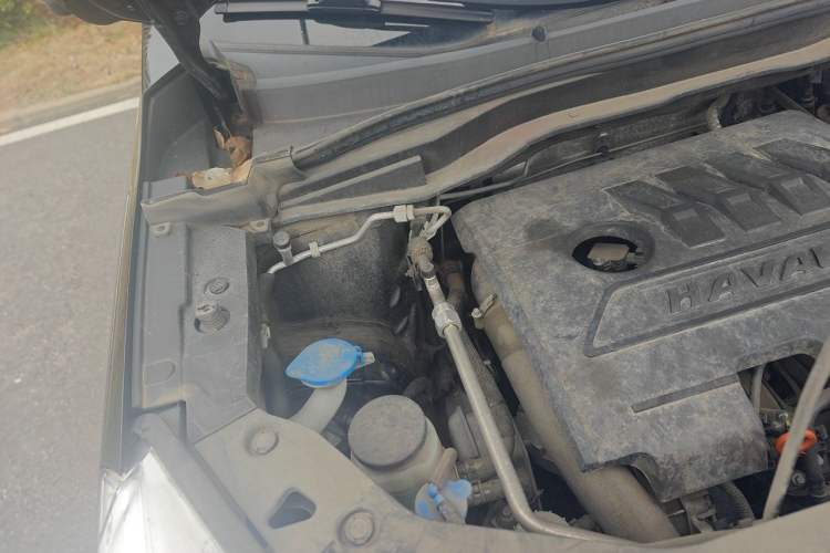 Used Haval M6 2021 PLUS 1.5T DCT Luxury Smart Connectivity Model Engine Bay Right