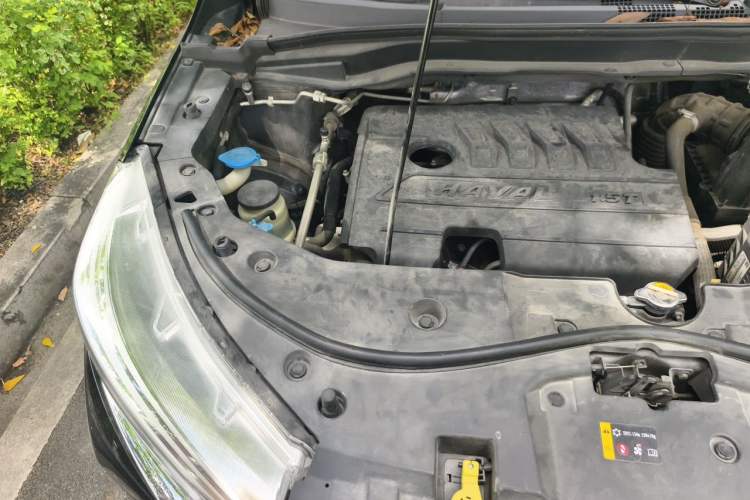 Used Haval M6 2021 PLUS 1.5T DCT Elite Smart Connectivity Model Engine Bay Right