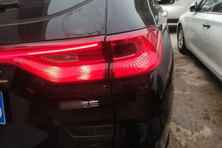 Used Haval M6 2021 PLUS 1.5T Manual Luxury Smart Connectivity Model Exterior 3