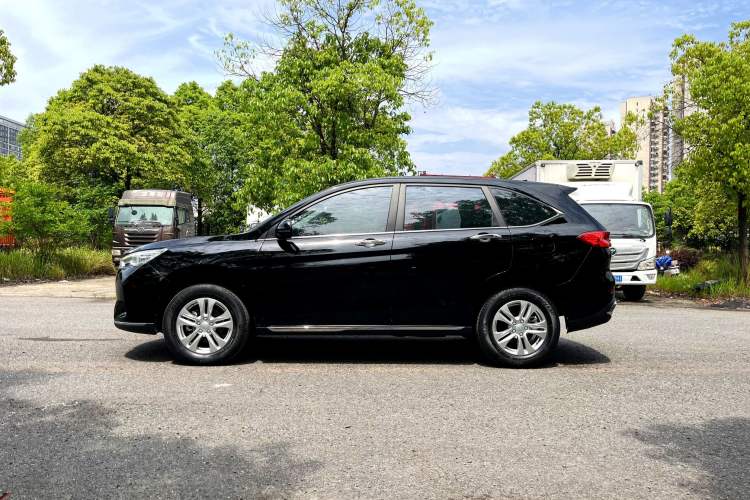 Used Haval M6 2021 PLUS 1.5T DCT Elite Smart Connectivity Model Exterior 3