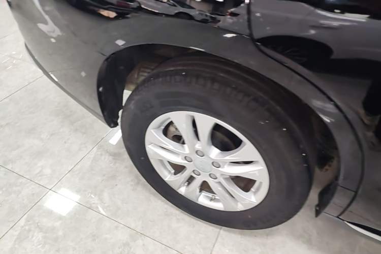 Used Haval M6 2021 PLUS 1.5T DCT Comfort Edition Exterior 5