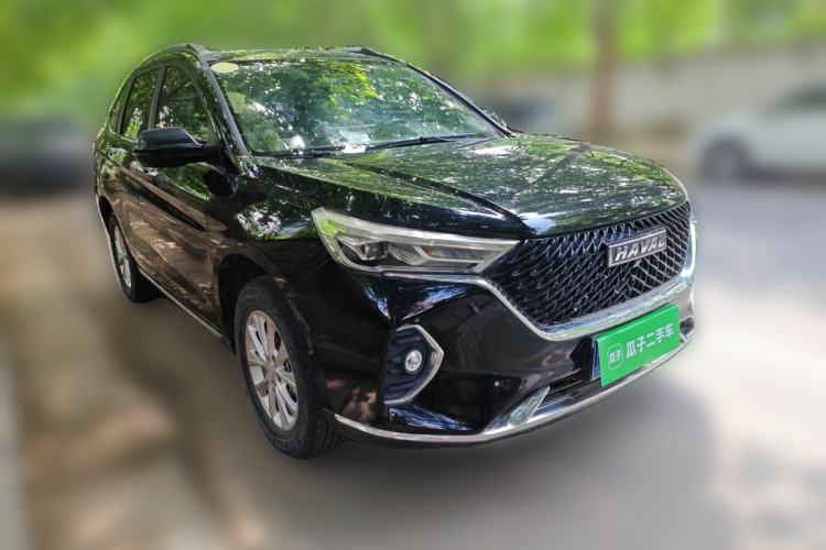 Used Haval M6 2021 PLUS 1.5T DCT Prestige Smart Connectivity Model Front Right 45 Deg