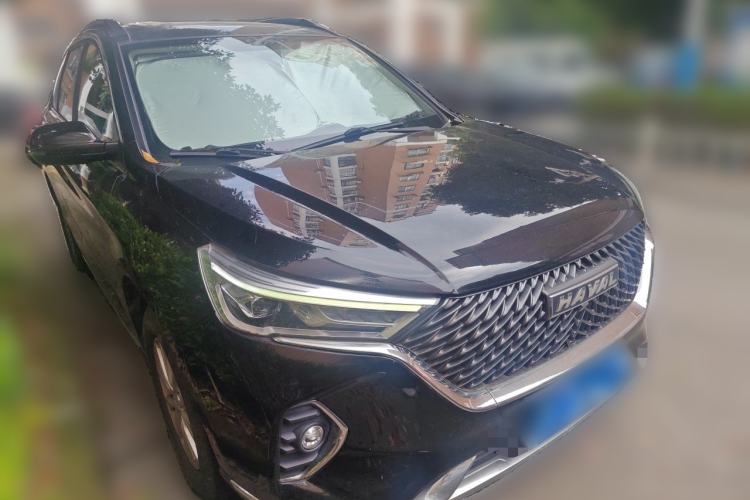 Used Haval M6 2021 PLUS 1.5T DCT Luxury Smart Connectivity Model Front Right 45 Deg