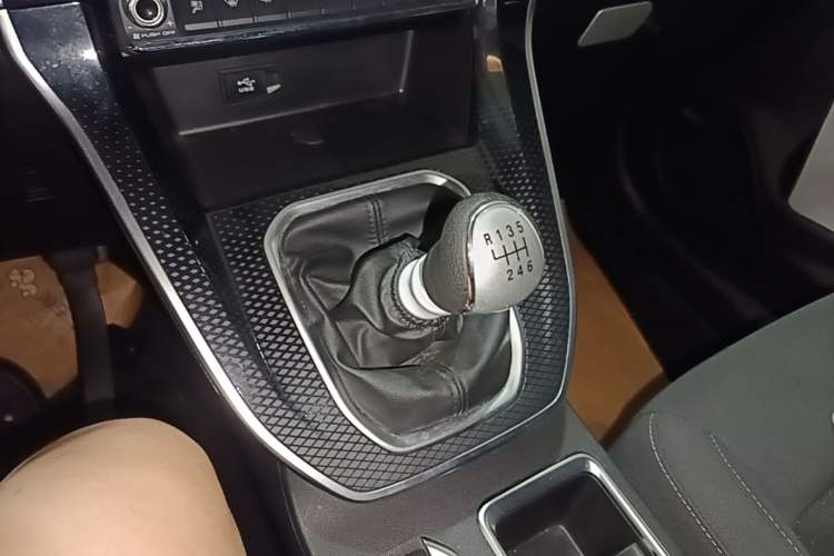 Used Haval M6 2021 PLUS 1.5T Manual Elite Smart Connectivity Model Gear Lever