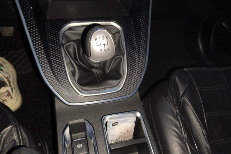 Used Haval M6 2021 PLUS 1.5T Manual Comfort Model Gear Lever