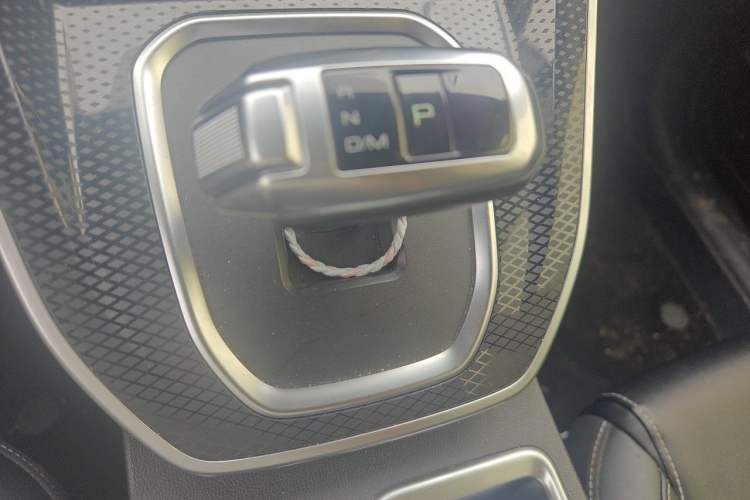 Used Haval M6 2021 PLUS 1.5T DCT Luxury Smart Connectivity Model Gear Lever