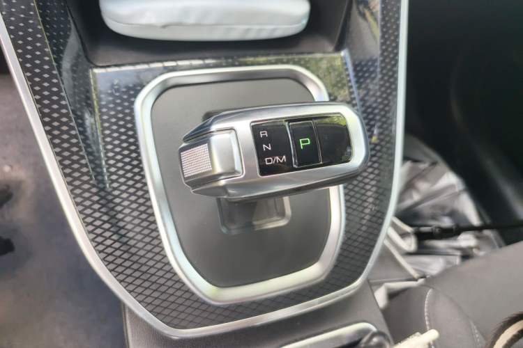 Used Haval M6 2021 PLUS 1.5T DCT Elite Smart Connectivity Model Gear Lever
