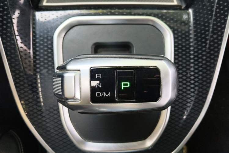 Used Haval M6 2021 PLUS 1.5T DCT Luxury Smart Connectivity Model Gear Lever
