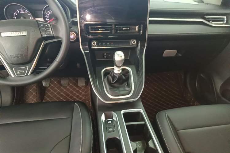 Used Haval M6 2021 PLUS 1.5T Manual Luxury Smart Connectivity Model Gear Lever
