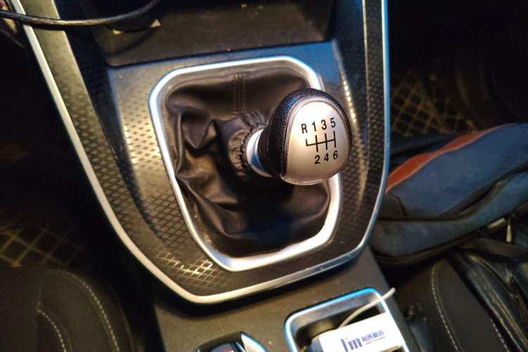 Used Haval M6 2021 PLUS 1.5T Manual Elite Smart Connectivity Model Gear Lever