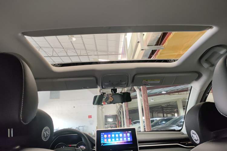 Used Haval M6 2021 PLUS 1.5T DCT Luxury Smart Connectivity Model Headliner
