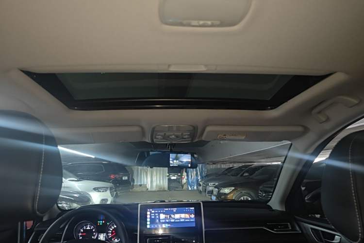 Used Haval M6 2021 PLUS 1.5T DCT Luxury Smart Connectivity Model Headliner