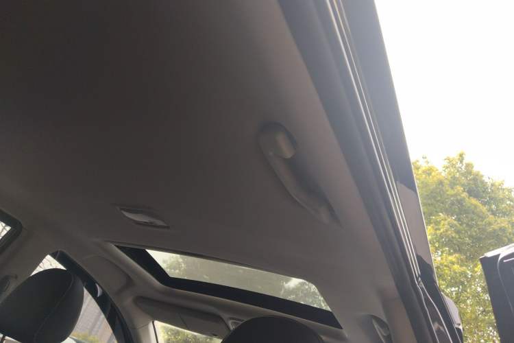 Used Haval M6 2021 PLUS 1.5T DCT Luxury Smart Connectivity Model Headliner