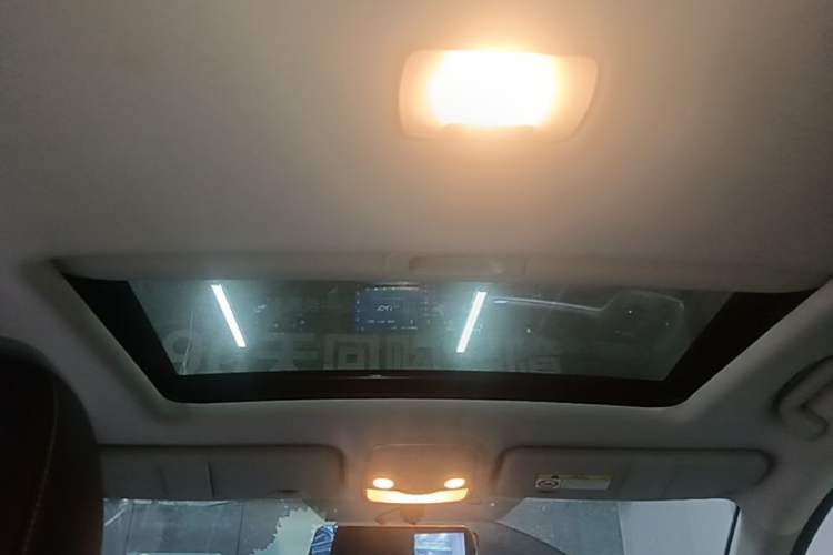 Used Haval M6 2021 PLUS 1.5T DCT Luxury Smart Connectivity Model Headliner