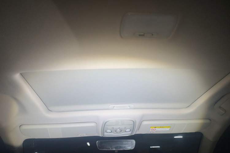 Used Haval M6 2021 PLUS 1.5T DCT Luxury Smart Connectivity Model Headliner