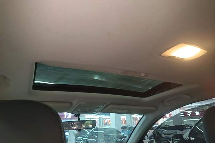 Used Haval M6 2021 PLUS 1.5T Manual Luxury Smart Connectivity Model Headliner