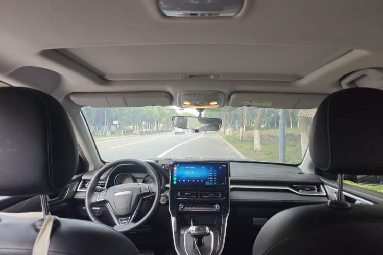 Used Haval M6 2021 PLUS 1.5T DCT Elite Smart Connectivity Model Interior 1