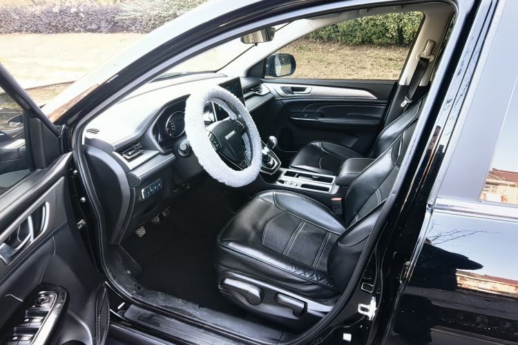 Used Haval M6 2021 PLUS 1.5T Manual Elite Smart Connectivity Model Interior 2