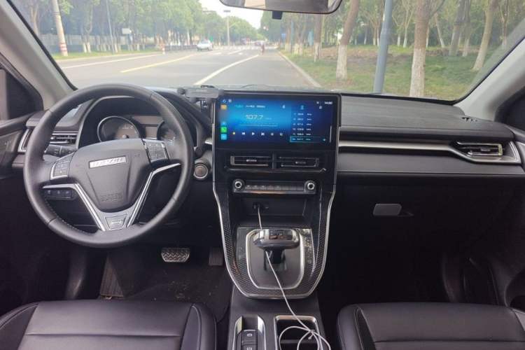 Used Haval M6 2021 PLUS 1.5T DCT Elite Smart Connectivity Model Interior 2