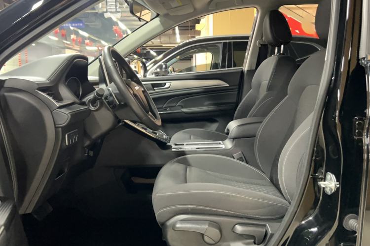 Used Haval M6 2021 PLUS 1.5T DCT Elite Smart Connectivity Model Interior 2