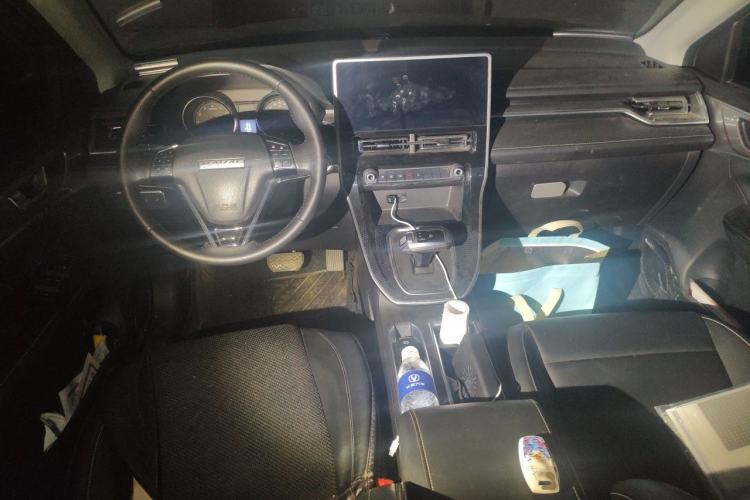 Used Haval M6 2021 PLUS 1.5T DCT Luxury Smart Connectivity Model Interior 2
