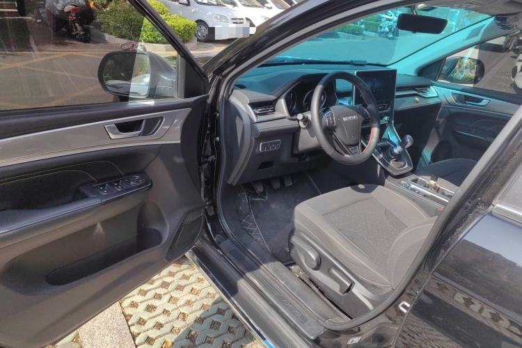 Used Haval M6 2021 PLUS 1.5T Manual Elite Smart Connectivity Model Interior 3