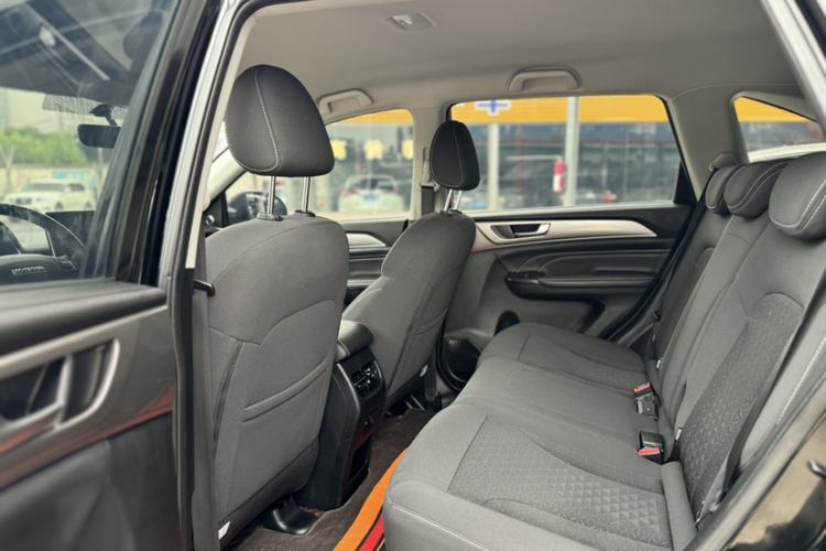 Used Haval M6 2021 PLUS 1.5T DCT Elite Smart Connectivity Model Interior 4