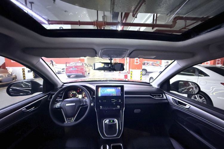 Used Haval M6 2021 PLUS 1.5T DCT Luxury Smart Connectivity Model Interior 4