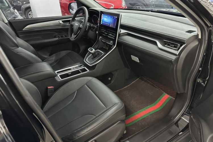 Used Haval M6 2021 PLUS 1.5T DCT Luxury Smart Connectivity Model Interior 7