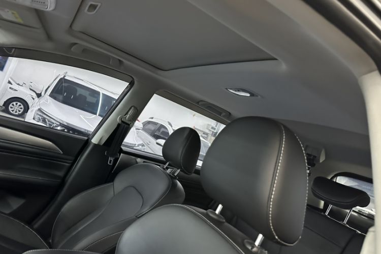 Used Haval M6 2021 PLUS 1.5T DCT Luxury Smart Connectivity Model Interior 9