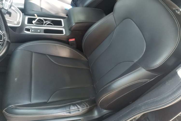 Used Haval M6 2021 PLUS 1.5T DCT Luxury Smart Connectivity Model Left Front Seat