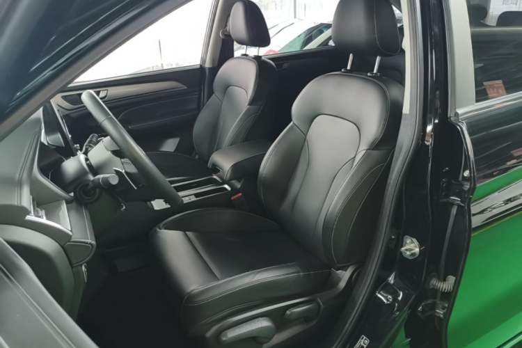 Used Haval M6 2021 PLUS 1.5T DCT Luxury Smart Connectivity Model Left Front Seat