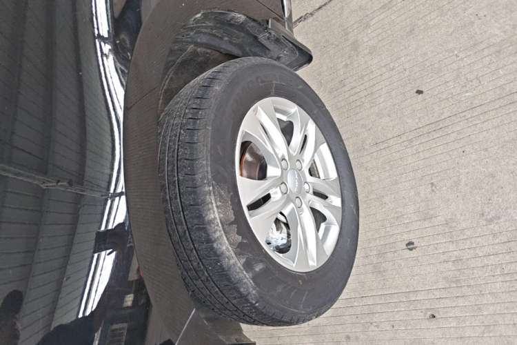 Used Haval M6 2021 PLUS 1.5T DCT Elite Smart Connectivity Model Left Front Wheel Hub