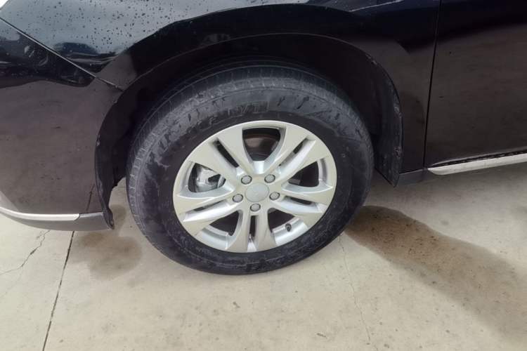Used Haval M6 2021 PLUS 1.5T DCT Elite Smart Connectivity Model Left Front Wheel Hub