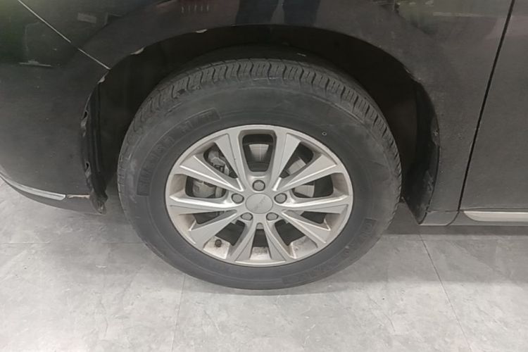Used Haval M6 2021 PLUS 1.5T DCT Luxury Smart Connectivity Model Left Front Wheel Hub