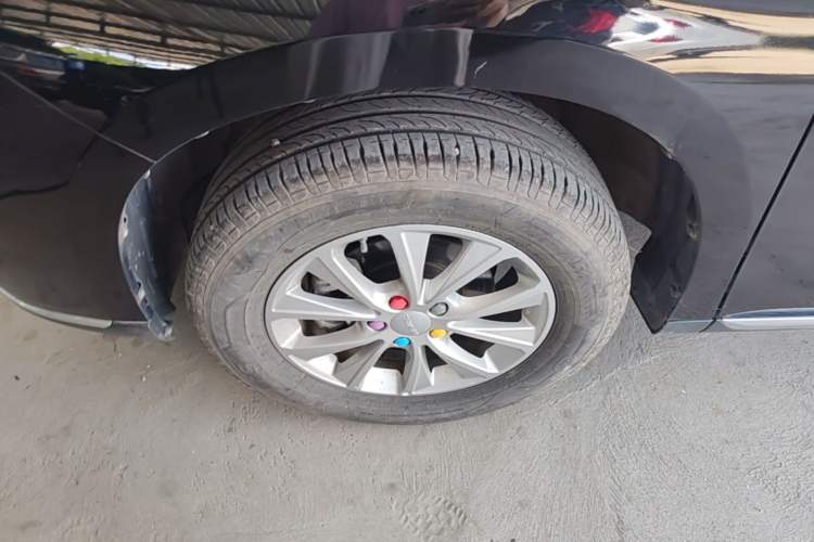 Used Haval M6 2021 PLUS 1.5T DCT Luxury Smart Connectivity Model Left Front Wheel Hub