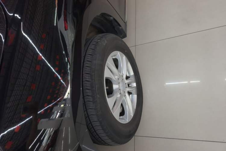 Used Haval M6 2021 PLUS 1.5T DCT Elite Smart Connectivity Model Left Front Wheel Hub