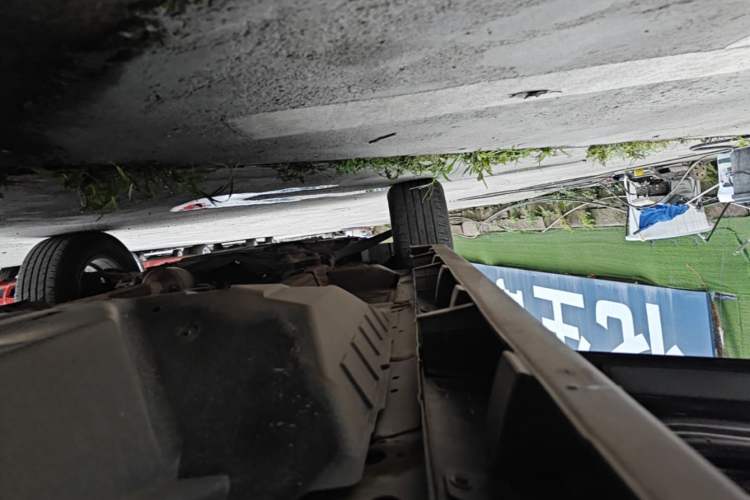 Used Haval M6 2021 PLUS 1.5T DCT Luxury Smart Connectivity Model Left Side Sill