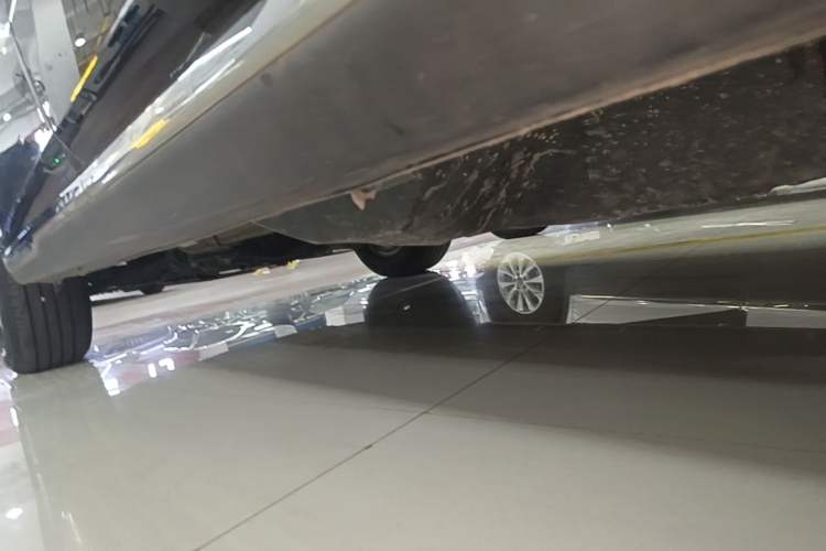Used Haval M6 2021 PLUS 1.5T Manual Luxury Smart Connectivity Model Left Side Sill