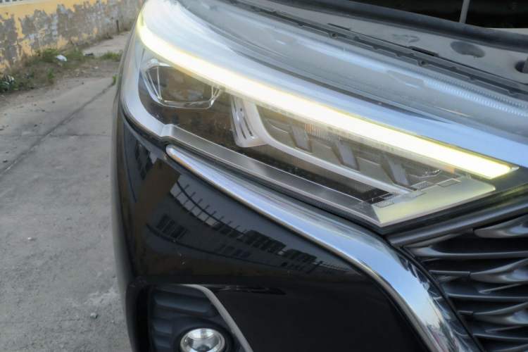 Used Haval M6 2021 PLUS 1.5T Manual Luxury Smart Connectivity Model Right Front Headlight