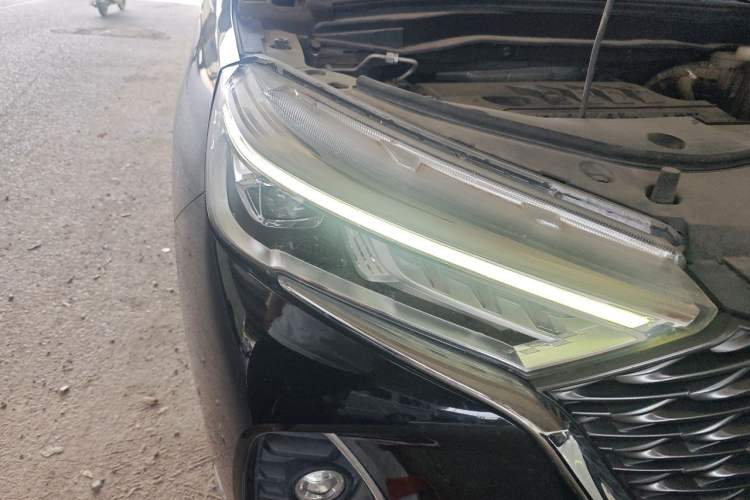 Used Haval M6 2021 PLUS 1.5T Manual Luxury Smart Connectivity Model Right Front Headlight