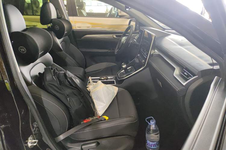 Used Haval M6 2021 PLUS 1.5T DCT Luxury Smart Connectivity Model Right Front Seat