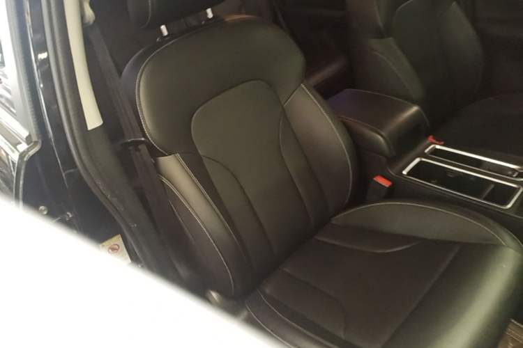 Used Haval M6 2021 PLUS 1.5T DCT Comfort Edition Right Front Seat