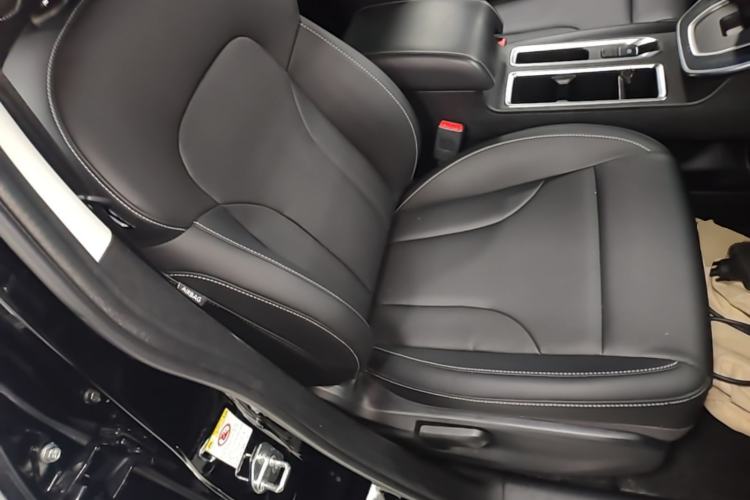 Used Haval M6 2021 PLUS 1.5T DCT Comfort Edition Right Front Seat