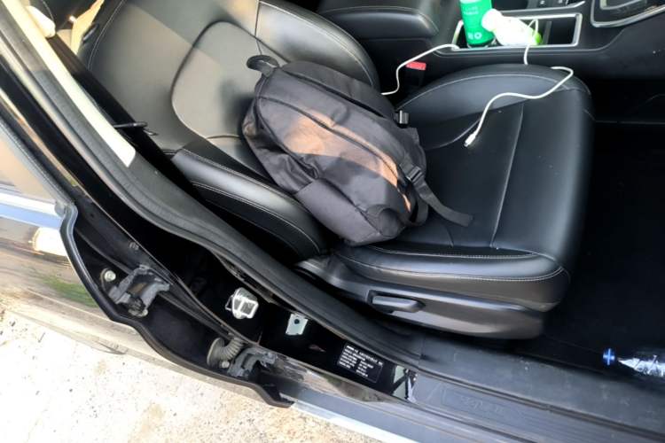 Used Haval M6 2021 PLUS 1.5T DCT Luxury Smart Connectivity Model Right Front Seat