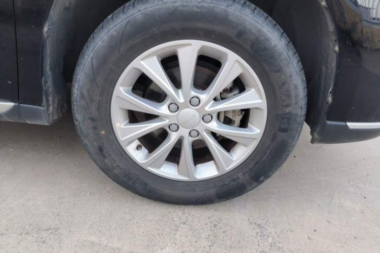 Used Haval M6 2021 PLUS 1.5T Manual Luxury Smart Connectivity Model Right Front Wheel Hub