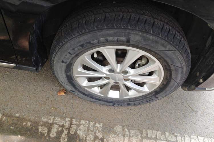 Used Haval M6 2021 PLUS 1.5T DCT Prestige Smart Connectivity Model Right Front Wheel Hub