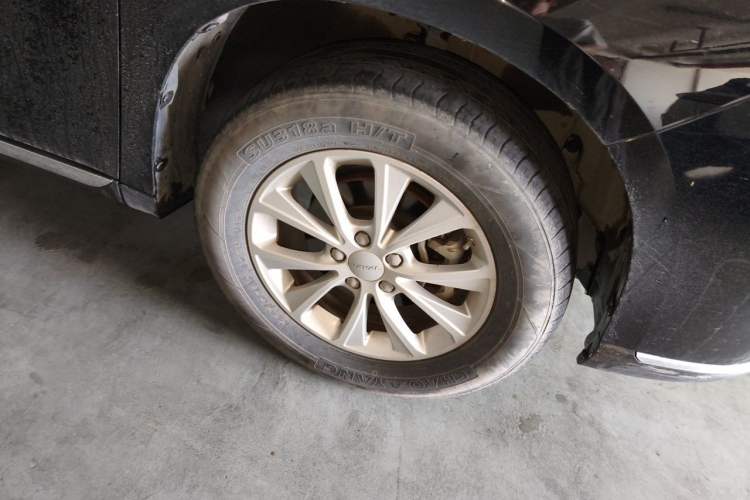 Used Haval M6 2021 PLUS 1.5T DCT Luxury Smart Connectivity Model Right Front Wheel Hub